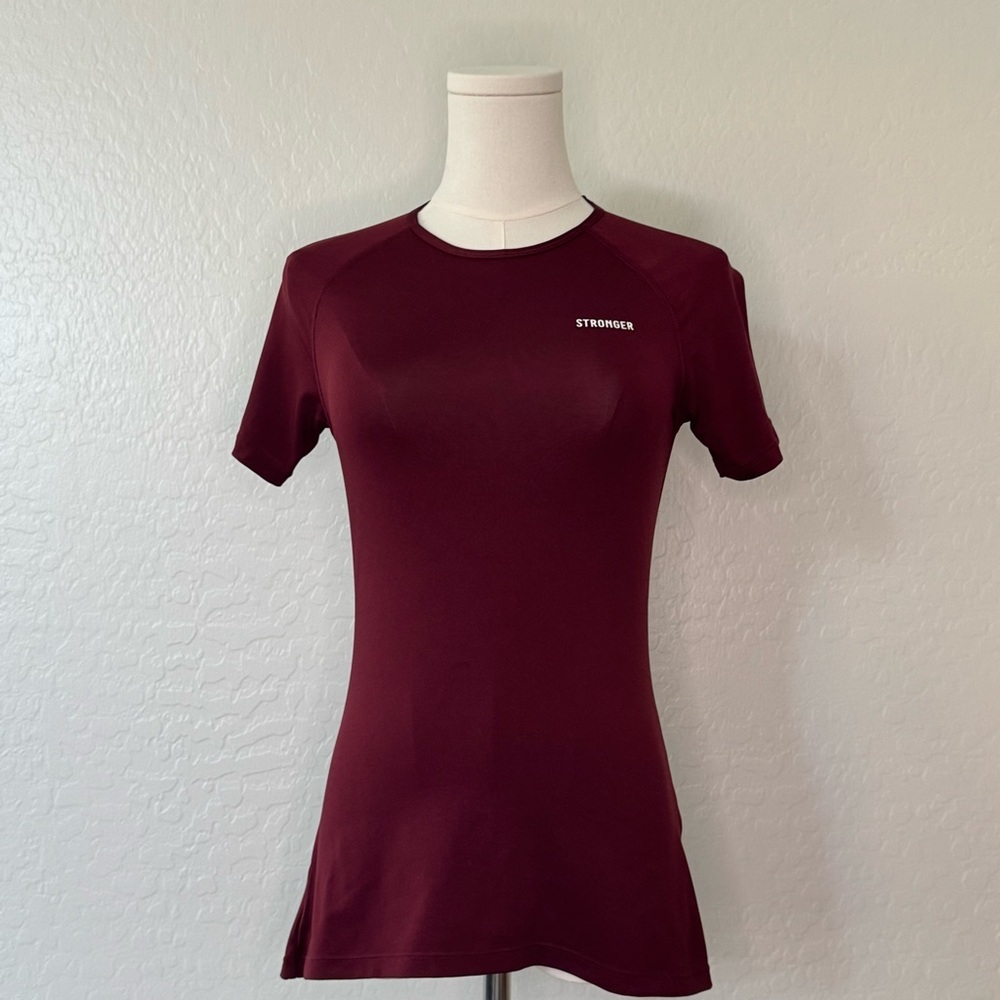 Stronger Women's Short Sleeve Burgundy Tee